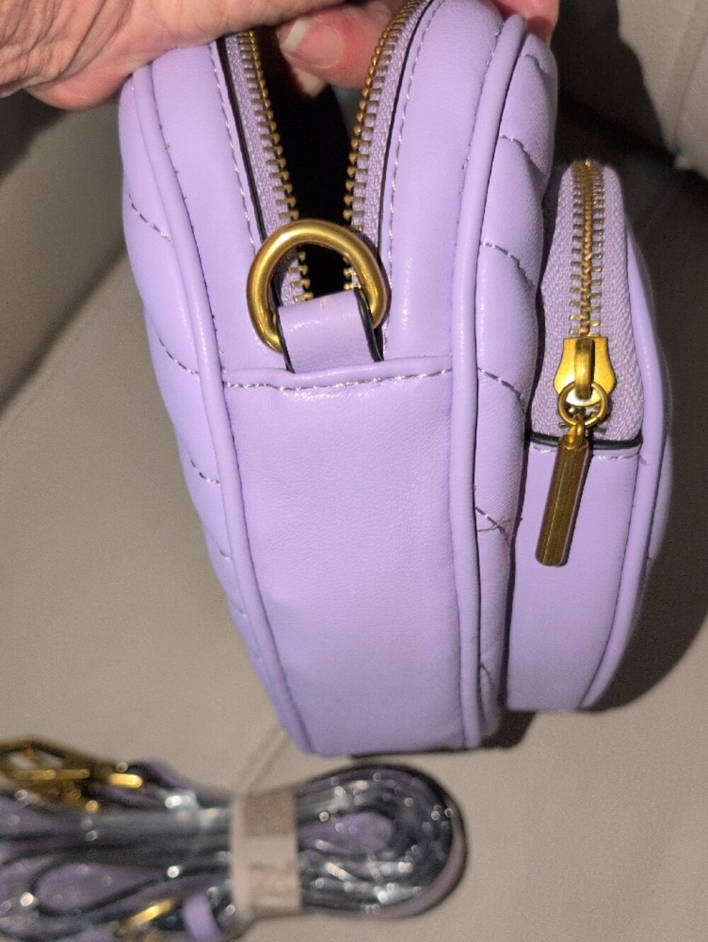 Lavender Heart-Shaped Crossbody Bag with Gold Toned Hardware - Picture 6 of 8